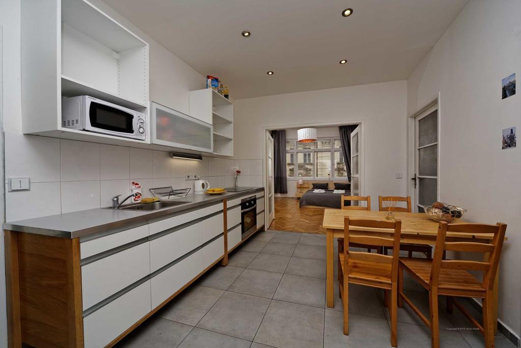 Apartments Vorsilska Prague Room photo